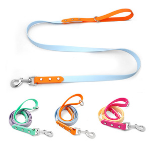 Laisse pour chien en PVC colorée, confortable et antidérapante, style tendance, couleurs personnalisées disponibles - Product Image 1