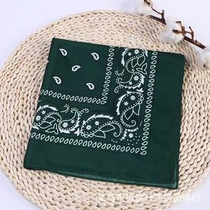 <span class=keywords><strong>Bandana</strong></span> Personalizzata di Alta Qualità con Logo, Stampa Digitale a Sublimazione, <span class=keywords><strong>Multiuso</strong></span> come Fascia per Capelli, Mascherina, Sciarpa - Product Image 4