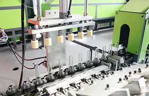 Hoge Snelheid Plastic Fles Maken 0,5l-0,75l 9000bph Automatische Pet Fles Blaas Mal Molding Machine Prijzen Voor Fles