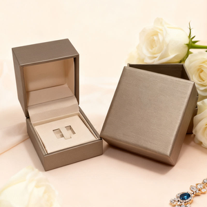Estuche de Lujo de Alta Gama para Joyería, en Cuero, Personalizado, Cuadrado, para Collar, Anillo, Colgante, Pulsera - Product Image 3