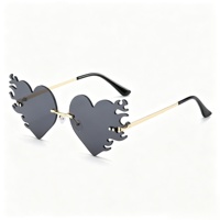 Lunettes de soleil amusantes en métal sans monture pour femmes, idéales pour les fêtes et festivals, avec motif cœur d'amour