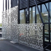 Revêtement mural extérieur décoratif en aluminium découpé au laser, façade métallique perforée