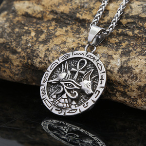 Yunnique – collier avec pendentif animal en acier inoxydable pour hommes, design tête de loup Viking, bijoux cadeau, chaîne 3.0x60CM - Product Image 2