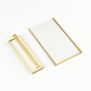 Supporto <span class=keywords><strong>per</strong></span> insegne in acrilico con bordo dorato 4x6 A4 trasparente con supporto da tavolo in <span class=keywords><strong>Plexiglass</strong></span> cornice in oro <span class=keywords><strong>per</strong></span> numeri da tavolo menu <span class=keywords><strong>per</strong></span> ufficio matrimoni - Product Image 4