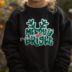 Toppa Ricamata Personalizzata 'Merry & Bright' <span class=keywords><strong>con</strong></span> Bordo in Glitter <span class=keywords><strong>Argento</strong></span> e Perline su Tessuto in Tela per Cappelli - Product Image 4
