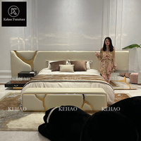 Lit double haut de gamme avec grande tête de lit, en acier inoxydable sur mesure, ensemble de lit en cuir de luxe, mobilier de chambre moderne, lit king size de luxe