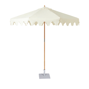 Sombrillas de Jardín Decorativas Personalizables Estilo Balinés de 9 Pies, Sombrillas Vintage con Borde Festoneado para Terraza, Restaurante y Piscina - Product Image 3