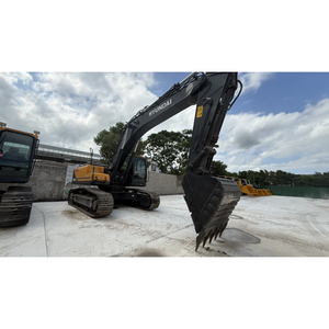 Excavadora Hidráulica Usada en Buenas Condiciones HYUNDAI ROBEX305LC-9T de 30 Toneladas para Trabajos de Excavación y Construcción - Product Image 2