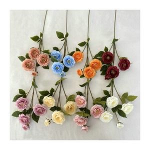 KEWEI <span class=keywords><strong>1664</strong></span> Fournisseur d'or Fleurs artificielles en soie à 4 tiges, type Renoncule, pour décoration de salons et événements - Product Image 5