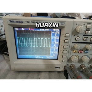1 ชิ้น Tektronix TDS 2014B 100MHz 4 ช่อง 1GS/s ออสซิลโลสโคปสีดิจิตอล - Product Image 2