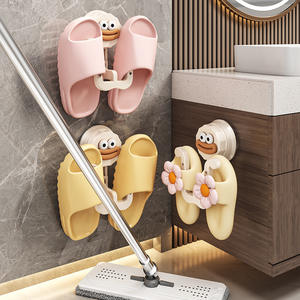 Family Prosperity - Soporte para zapatillas de baño, montaje por succión, almacenamiento en esquina de pared con ganchos de drenaje, duradero, color blanco roto y gris plomizo - Product Image 1