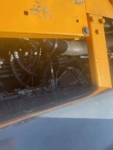 รถขุดขนาดเล็กแบบมีล้อ XINYUAN B75 มือสอง 7-8 ตัน สำหรับงานในเมือง พร้อมบุ้งกี๋อเนกประสงค์ ได้รับการรับรองมาตรฐาน CE พร้อมเครื่องยนต์และปั๊ม - Product Image 5