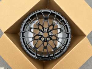 Выделяйтесь из толпы с этими изысканными дисками Forgiato, изготовленными из высококачественного алюминиевого сплава для непревзойденной элегантности. - Product Image 2