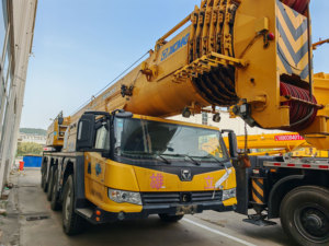 XCMG Grúa hidráulica móvil oficial XCA220 220T Grúa todoterreno usada Precio a la venta - Product Image 2