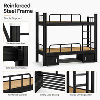 Lit superposé en métal noir avec plancher en bois et armoire de rangement, structure en acier robuste pour projet de mobilier de dortoir scolaire.
