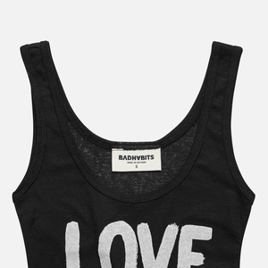 LOVE SICK BOY Camiseta sin mangas de primera calidad con ajuste ceñido al cuerpo, 100% tejido de punto, estilo urbano en blanco y negro - Product Image 5