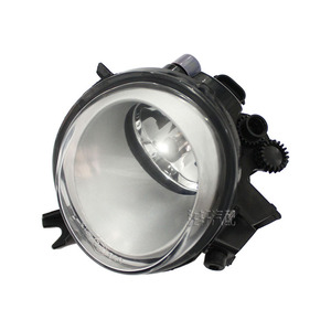 ไฟตัดหมอก Volkswagen Touareg รุ่น 7L6941699F 7L6941700F แบบฮาโลเจน ชุดไฟหน้า สำหรับรุ่นปี 03-10 - Product Image 3