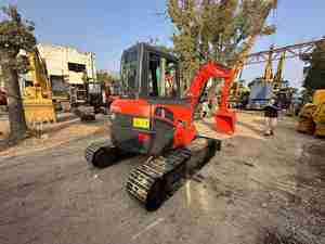 Mini-excavatrice sur chenilles d'occasion de marque supérieure U55, 5 tonnes, en stock, prix abordable, haute qualité, durable, à vendre - Product Image 5