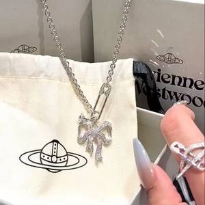 Collier unisexe sportif exquis 2025 Copper Fashion Western Queen Mother Vivienne avec nœud papillon et chaîne en bambou ornée de zircon - Product Image 1