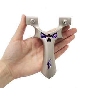Nueva Resortera Mini Demon de Aleación de Aluminio Potente - Carga Rápida, Banda Plana de Alta Resistencia, 0.3kg, 120cm de Altura para Uso Adulto - Product Image 5