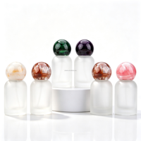 Flacons de parfum en verre givré élégants et luxueux de 30 ml, 50 ml, 100 ml, avec bouchon doré et vaporisateur, écologiques et recyclables pour les soins de la peau