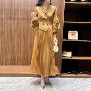 Élégante Robe Midi Décontractée pour Femme, Design Plissé Unique, Manches <span class=keywords><strong>Lotus</strong></span> à Volants, Vente Directe Usine - Product Image 3