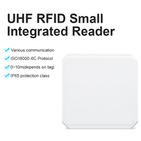 Lector RFID UHF Integrado Ajustable de 18~26dBm con Antena Integrada de 9dBi y Largo Alcance de 10m para Gestión de Estacionamientos