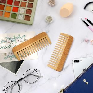 Juego de Peines de Bambú Ecológicos con Dientes Anchos y Logotipo Personalizado para Uso Doméstico - Product Image 3