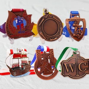 Medaglia Sportiva Personalizzata in Lega di Zinco con Logo, Oro Argento Bronzo, per Premiazioni Artistiche, Maratone, Corsa, Palestra, Pallavolo - Product Image 1