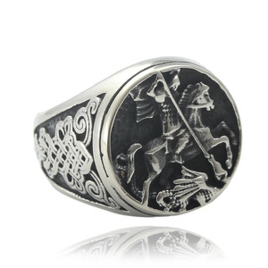 Yunnique Anillo ecuestre de acero inoxidable para hombre, diseño de animales plateados, joyería de regalo 24002 - Product Image 1