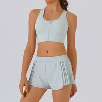 Ensemble de sport personnalisé sur mesure pour femme : ensemble de yoga ajusté avec soutien-gorge de sport à dos croisé zippé et short cycliste pour la course
