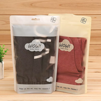 Sac d'emballage pour chaussettes UniOne Factory, échantillon gratuit, sac Ziplock pour T-shirt, logo personnalisé, fermeture éclair givrée, sac d'emballage en plastique mat pour vêtements