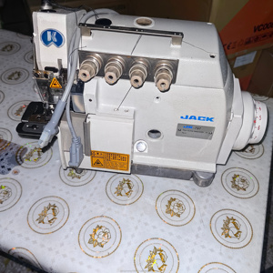 มอเตอร์จักรเย็บผ้าโอเวอร์ล็อคอัตโนมัติ รุ่น 797D สำหรับใช้ในบ้าน ความเร็ว 7000 จุดต่อนาที ความหนา 6 มม. สำหรับงานเสื้อผ้าและอุตสาหกรรมเครื่องหนัง - Product Image 1