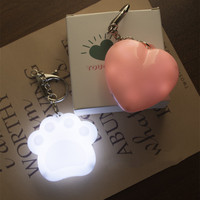 Lampe de poche LED créative portable en forme de cœur, rechargeable par USB, avec capteur tactile, pendentif de sac pour étudiants et lampe cadeau