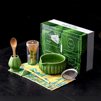 Ensemble de thé matcha en céramique moderne, glaçure effet craquelé Jade Shadow, Chawan à rebord, fouet en bambou à 100 brins, support, cuillère et tamis