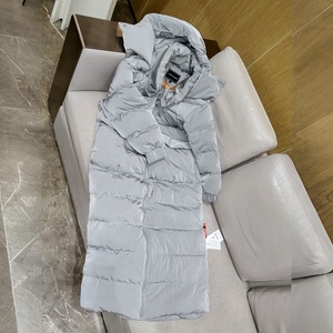 Manteau Long Oversize en Duvet pour <span class=keywords><strong>Femme</strong></span> en Stock, <span class=keywords><strong>Doudoune</strong></span> Imperméable Brillante Gris Argenté, Vêtement d'Extérieur Chaud d'Hiver Tombant Sous le Genou - Product Image 3