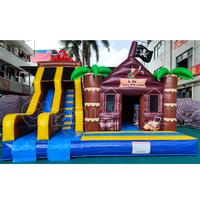 Château gonflable commercial 2-en-1 Île des pirates avec toboggan, château de saut gonflable et structure d'obstacles avec toboggan et escalier