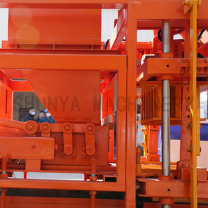 Proyectos <span class=keywords><strong>de</strong></span> Infraestructura en África, Máquina Automática para Fabricar Bloques <span class=keywords><strong>de</strong></span> Hormigón QTJ4-25 - Product Image 5