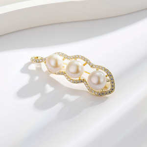Muyu Peanut Shape Freshwater Pearl Brooch Zinc Alloy Women's Lapel Pin Party Fashion Accessory - Product Image 2