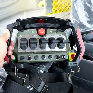 Gru Pieghevole ISUZU Giapponese, Manipolatore ISUZU 8x4 16 Tonnellate, Gru Montata su Veicolo a 5 Sezioni 360° °   Gru a Braccio Girevole Pieghevole da 20T - Product Image 4