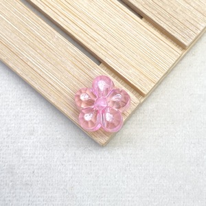 Cuentas Acrílicas Transparentes con Forma de Flor de Cinco Pétalos y Orificio Recto, para Accesorios de Cabello DIY y Cadenas para Teléfono - Product Image 6