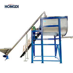 Mélangeur à ruban en U surélevé de 4000 L avec vis sans fin et plateforme, système de mélange industriel de poudres pour engrais granulés - Product Image 1