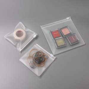 Bolsa de joyería con cremallera esmerilada de PVC y PE pequeña con logotipo personalizado para envases de cosméticos Eva pequeños para gafas, relojes, collares - Product Image 5