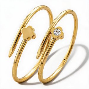 Pulsera Resoul Pvd Gold Nail Clover de acero inoxidable 316l para mujer, con diamantes, ajustable, para fiesta. - Product Image 6