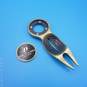 Fourche de golf en alliage de zinc 83x30x5mm avec marqueur de balle magnétique en émail, accessoire de sport en plein air - Product Image 4