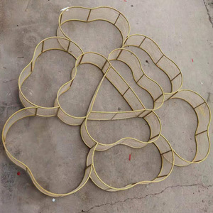 Grandi colonne in ferro, decorazioni aeree a forma di fiore di garza oggetti di scena di nozze lampade a <span class=keywords><strong>soffitto</strong></span> per la sala e decorazioni per eventi - Product Image 5