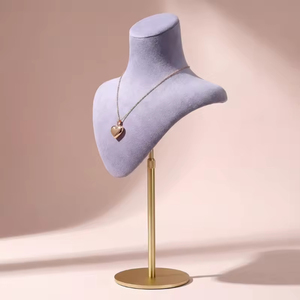 Busto de exhibición de joyas de terciopelo PU morado, soporte para collares, colgantes y gargantillas - Product Image 3