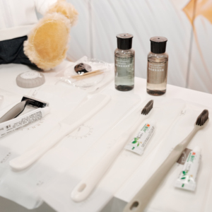 Ensemble de toilette jetable, doux, respectueux de l'environnement, antidérapant, portable, spécialement conçu pour les hôtels réguliers - Product Image 1