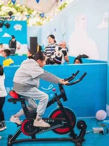 Bicicleta de Ciclismo Estático para Gimnasios Domésticos, Oficinas y Estudios de Fitness, Equipo de Entretenimiento al Aire Libre - Product Image 4