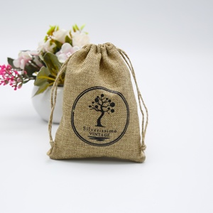 Venta al por mayor logotipo impreso de arpillera de yute bolsa de regalo con cordón - Product Image 2